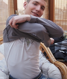 Ragazzi giovani hot 54 5be168c125d5d.jpg