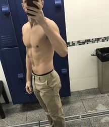 Ragazzi giovani hot 64 5c06962458437.jpg