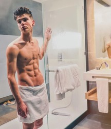 Ragazzi giovani hot 66 5c0697241f6fc.jpg