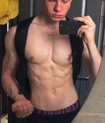 Ragazzi giovani hot 71 5c0a6d0973009.jpg