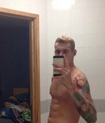 Ragazzi giovani hot 79 5c0e322d7802d.jpg