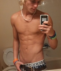 Ragazzi giovani hot 79 5c0e32316faf9.jpg
