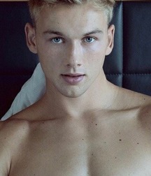 Ragazzi giovani hot 82 5c0e352b3b6b2.jpg