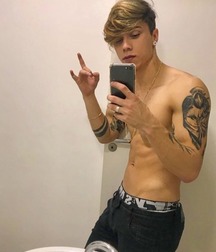 Ragazzi giovani hot 87 5c14d7cb12643.jpg
