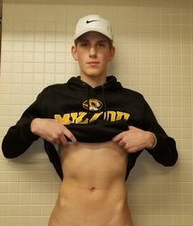 Ragazzi giovani hot 89 5c14ecf93cee4.jpg