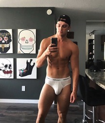 Ragazzi giovani hot 91 5c14ee6cd3879.jpg