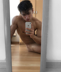 Ragazzi giovani hot 92 5c14fa480e531.png