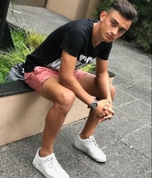 Ragazzi giovani hot 93 5c1a3fda882d7.jpg