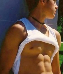 Ragazzi giovani hot 94 5c1a403402d6c.jpg