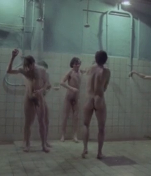 Excenas de la Pelicula  Ecuación a un desconocido 60b00bcc803df.png