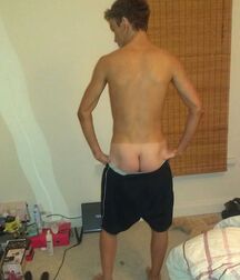 Lads mooning twinks porn 1 5f57ade60dbf2.jpg