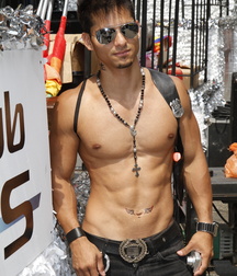 pride boys gay tube public  5f2694fd7cc50.jpg