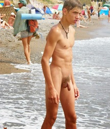 swimming boys public gay tube 5fb18f7da9928.jpg