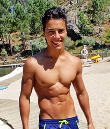 swimming boys public gay tube 5fb18f89956f4.jpg