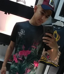 Iranian boys 5b55faaa5b3ef.jpg