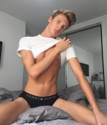 Blondinets 5b96e64498d04.png