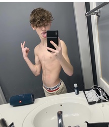 E-boy: Payton Moormeier 5c7d726179f8b.jpeg
