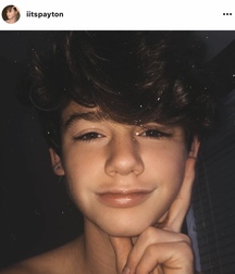 E-boy: Payton Moormeier 5c7d726d805f0.jpeg