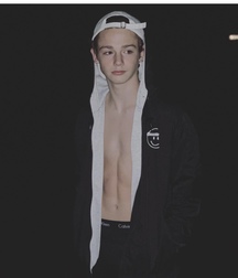 E-boy: Payton Moormeier 5c7d726ec568c.jpeg