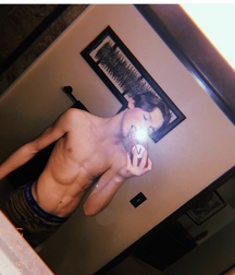 E-boy: Payton Moormeier 5c7d727162ec2.jpeg