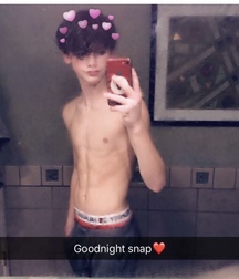 E-boy: Payton Moormeier 5c7d728f3d65c.jpeg