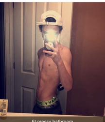 E-boy: Payton Moormeier 5c7d72929e4fa.jpeg