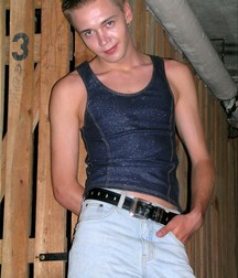 Kim der Kellerboy 5b918e5a187a6.jpg
