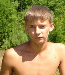 Alex im Garten 5b940b7c85df8.jpg