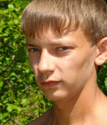 Alex im Garten 5b940c577e39f.jpg