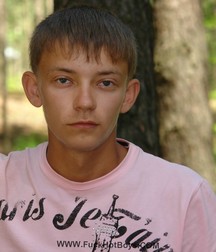 Alex im Wald 5b9413251dade.jpg