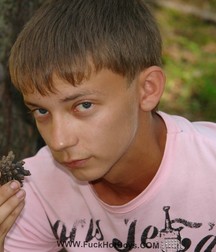 Alex im Wald 5b9413350bc7c.jpg