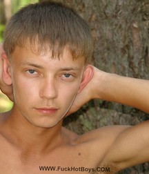 Alex im Wald 5b9413a52e399.jpg