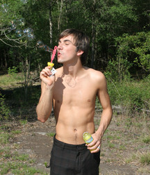Tyler draussen 5b94174b2d48e.jpg