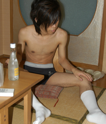Asia Guy 5bb7f586ea47f.jpg