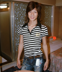 Asia Guy 5bb7f86582d37.jpg