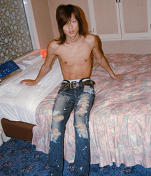 Asia Guy 5bb7f86e9ac18.jpg