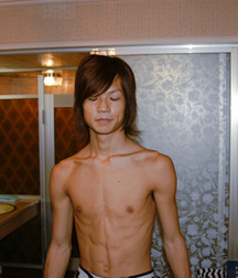 Asia Guy 5bb7f87217434.jpg