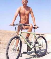 Rennen um die Welt Biker 5c686ea44d006.jpg