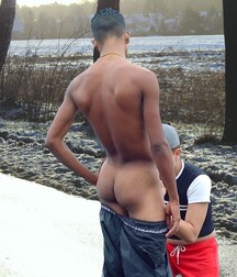 Twinks sucking II 5c844e30d081c.jpg