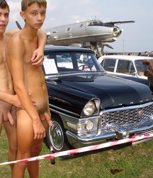 on the Road again............ 5dec6ccb382e4.jpg