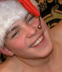 Michel wraps his Christmas presents boys porn 5fdd043c49e44.jpg