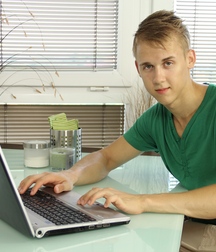 Chris at Home Office Gay Porn 6199861448782.jpg