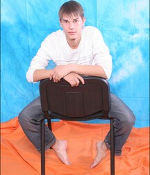 Ton and Chair Twink Gay Porn 61a16dae546ec.jpg