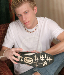 Sunny and his feet twink porn 61a693384f865.jpg