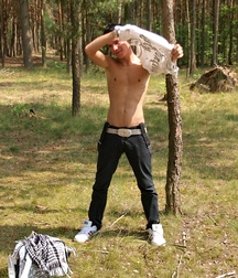 Martin in the woods gay boys porn 61a915fca72e7.jpg
