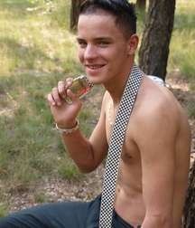 Martin in the woods gay boys porn 61a916370cb71.jpg