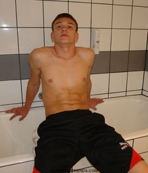 Alex in Bathroom Gay Boys Porn 61abd5cb820f8.jpg