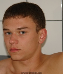 Alex in Bathroom Gay Boys Porn 61abd5d4bad4e.jpg