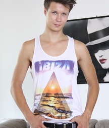 Twinkboy at Home gay porn 61ac009e4576b.jpg