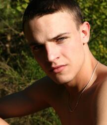 Viny´s outdoor wank gay porn 61ae6d6100a3f.jpg